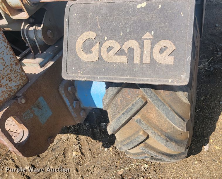 image for item KS9187 1999 Genie GS-3268RT  scissor lift