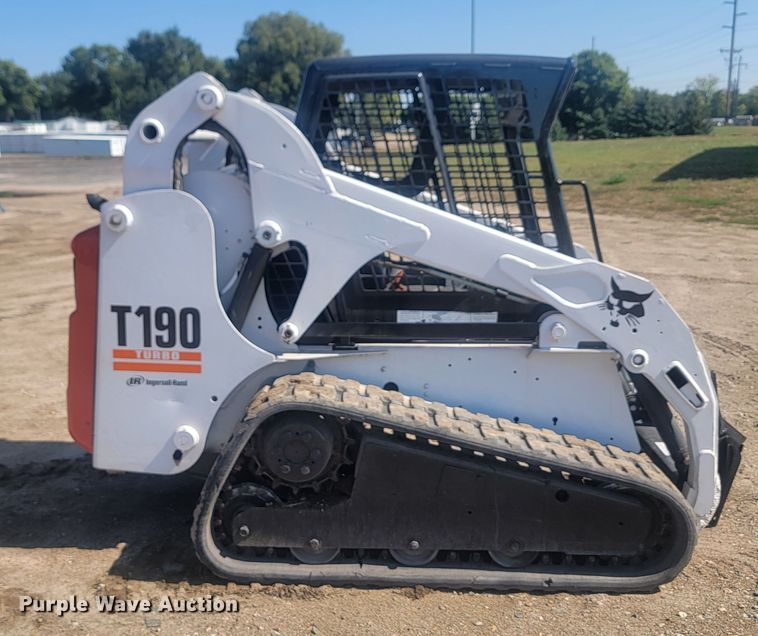 image for item KS9188 2001 Bobcat T190 Turbo  tracked skid steer loader