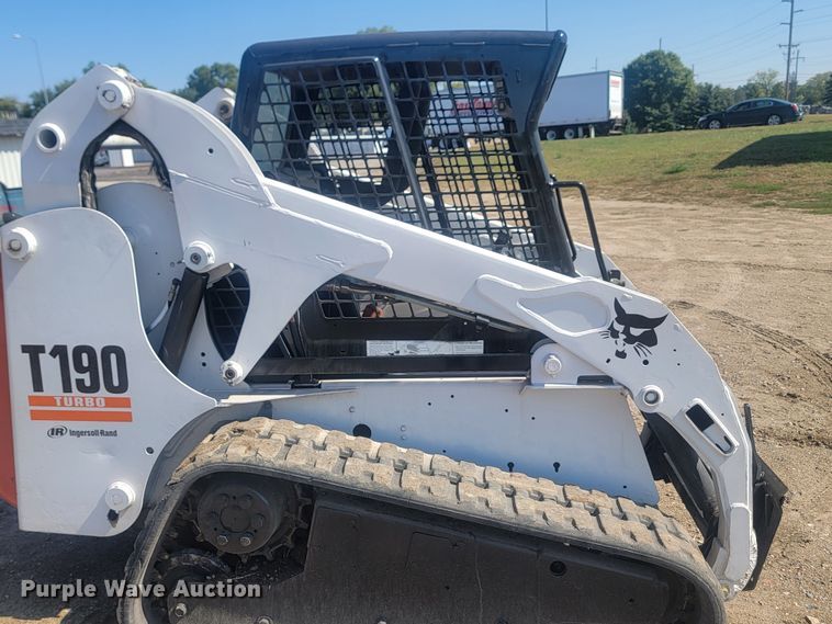 image for item KS9188 2001 Bobcat T190 Turbo  tracked skid steer loader