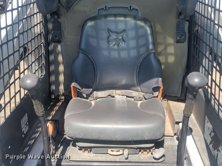 image for item KS9188 2001 Bobcat T190 Turbo  tracked skid steer loader