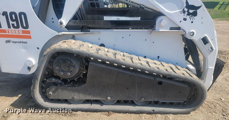 image for item KS9188 2001 Bobcat T190 Turbo  tracked skid steer loader