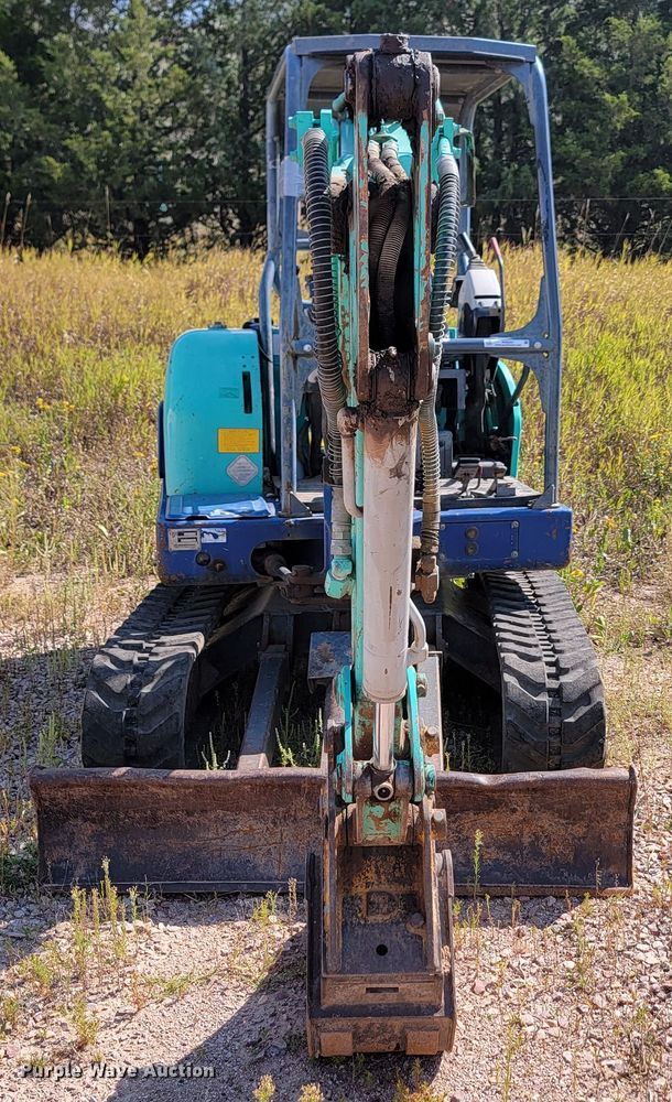 image for item KS9227 2007 IHI 28N2  mini excavator