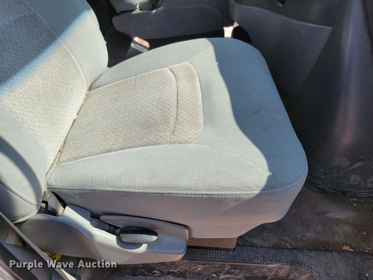 image for item KS9228 2006 Ford E250  van