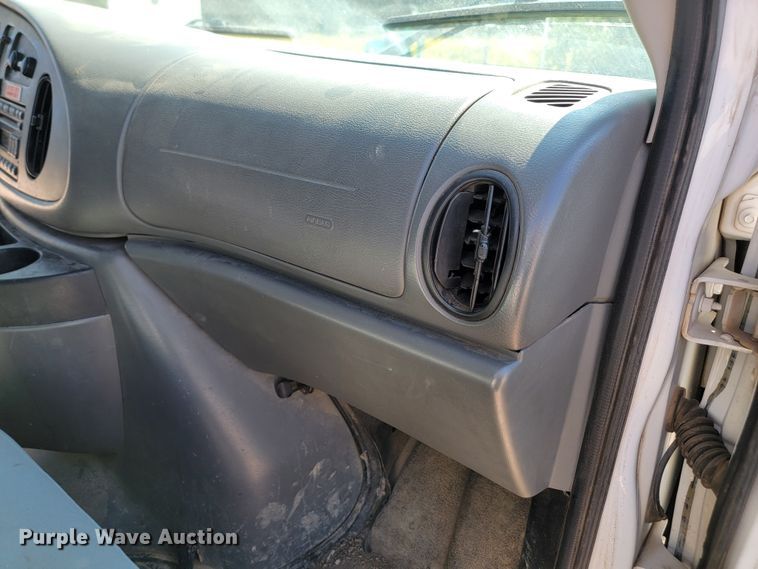 image for item KS9228 2006 Ford E250  van