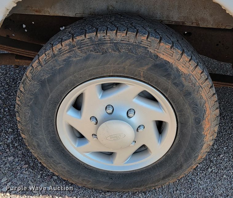 image for item KS9228 2006 Ford E250  van