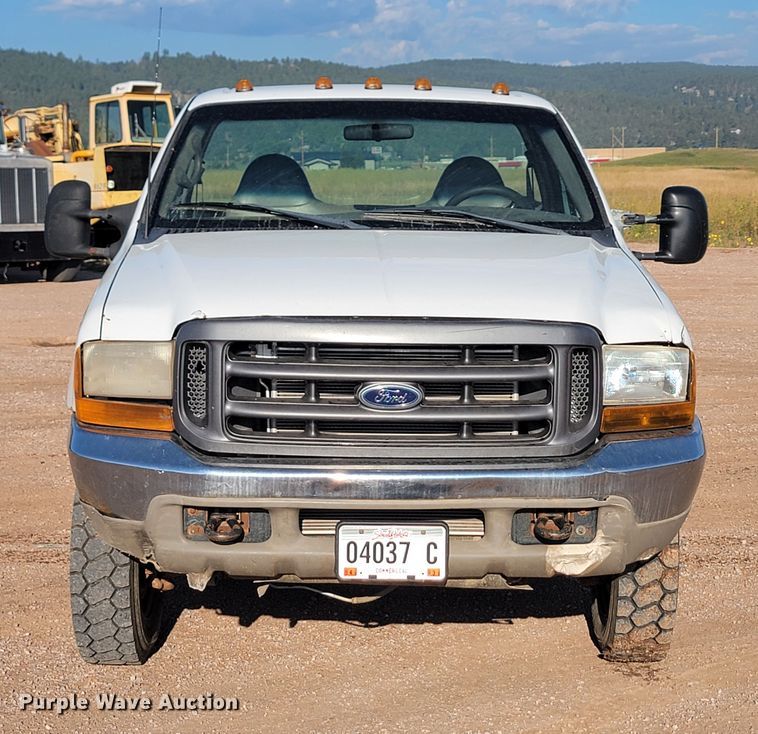 image for item KS9230 2000 Ford F550 XL Super Duty  truck cab and chassis