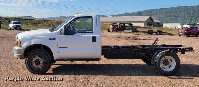 image for item KS9230 2000 Ford F550 XL Super Duty  truck cab and chassis