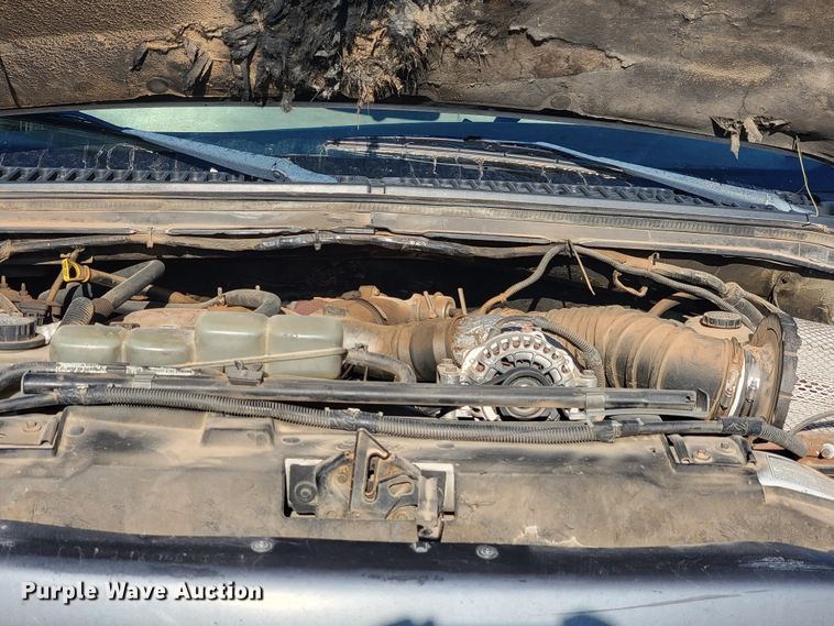 image for item KS9230 2000 Ford F550 XL Super Duty  truck cab and chassis