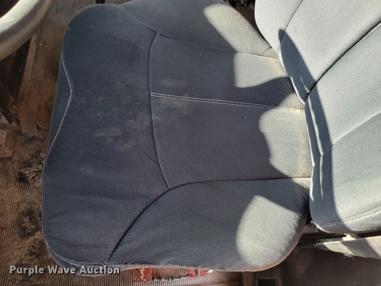 image for item KS9231 1999 Freighliner  roll-off container truck