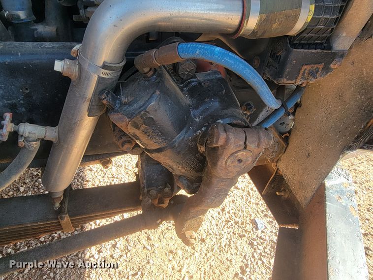 image for item KS9231 1999 Freighliner  roll-off container truck