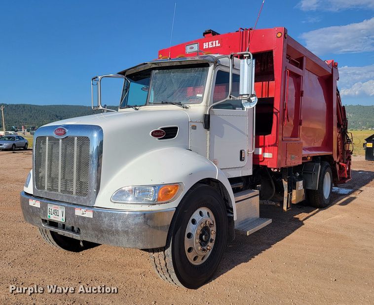 image for item KS9232 2013 Peterbilt PB337  refuse truck