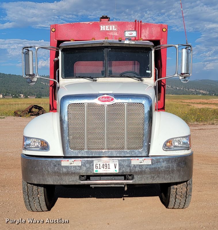 image for item KS9232 2013 Peterbilt PB337  refuse truck