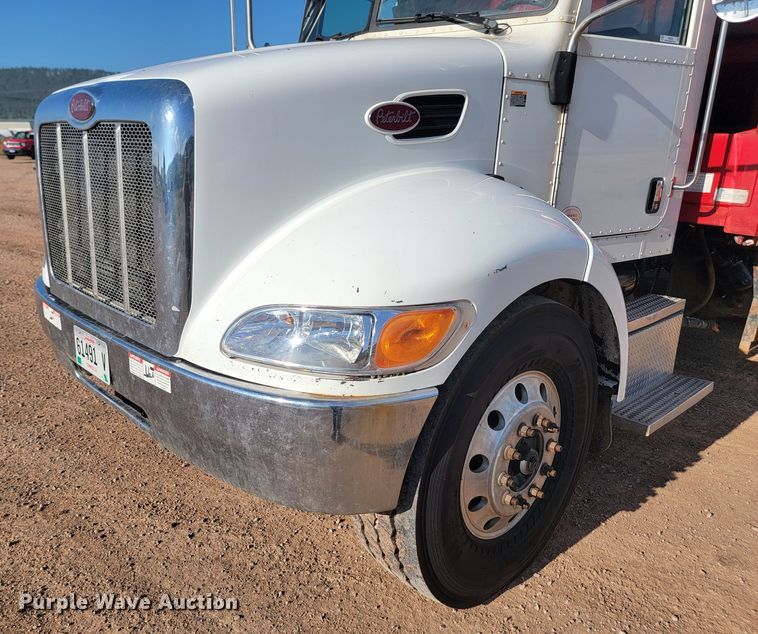 image for item KS9232 2013 Peterbilt PB337  refuse truck