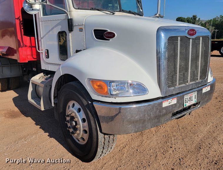 image for item KS9232 2013 Peterbilt PB337  refuse truck