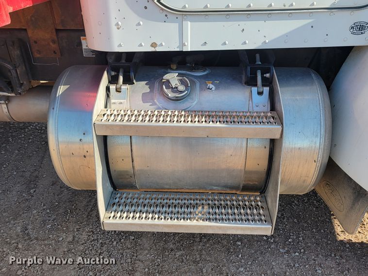 image for item KS9232 2013 Peterbilt PB337  refuse truck