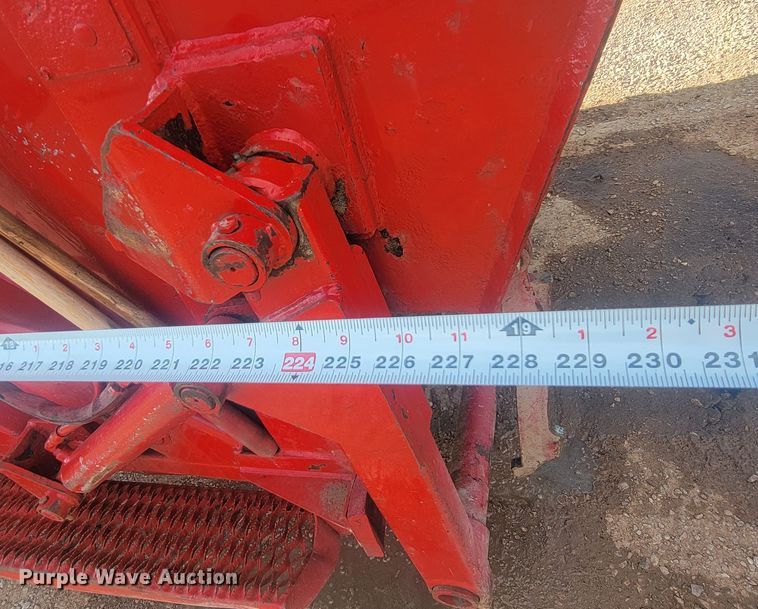 image for item KS9232 2013 Peterbilt PB337  refuse truck