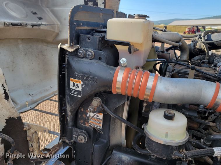 image for item KS9232 2013 Peterbilt PB337  refuse truck