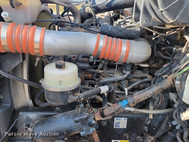 image for item KS9232 2013 Peterbilt PB337  refuse truck