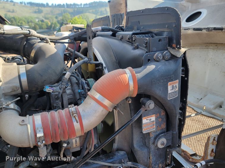 image for item KS9232 2013 Peterbilt PB337  refuse truck