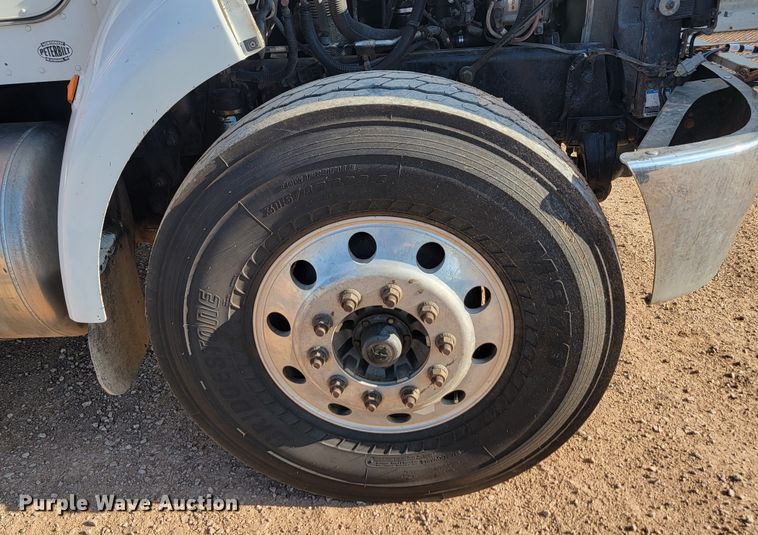 image for item KS9232 2013 Peterbilt PB337  refuse truck