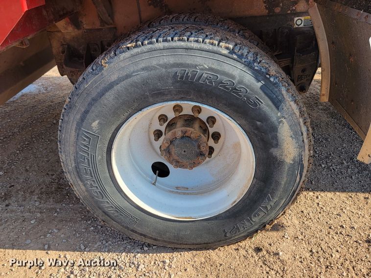 image for item KS9232 2013 Peterbilt PB337  refuse truck