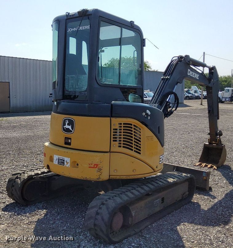 image for item KW9016 2013 John Deere 35D  mini excavator