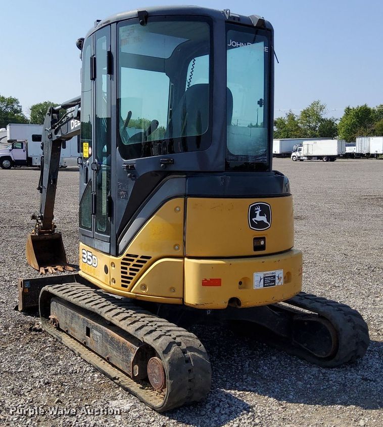 image for item KW9016 2013 John Deere 35D  mini excavator