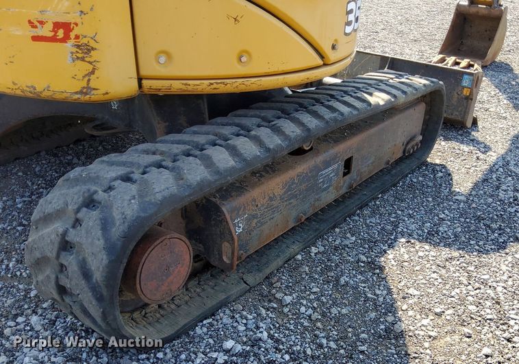 image for item KW9016 2013 John Deere 35D  mini excavator