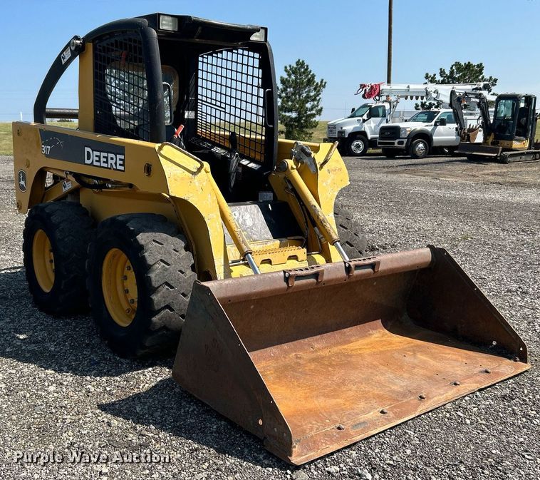 image for item KW9018 2008 John Deere 317  skid steer loader