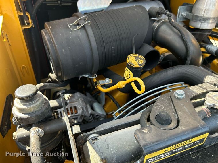 image for item KW9018 2008 John Deere 317  skid steer loader