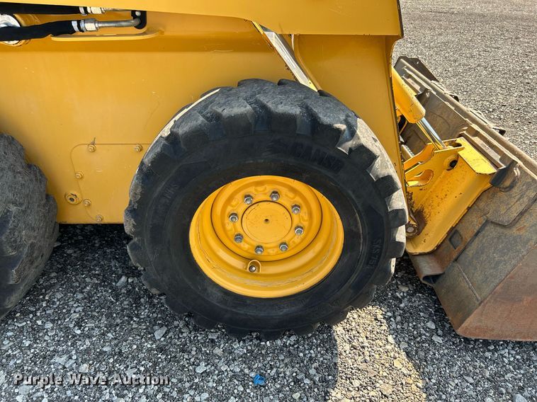 image for item KW9018 2008 John Deere 317  skid steer loader