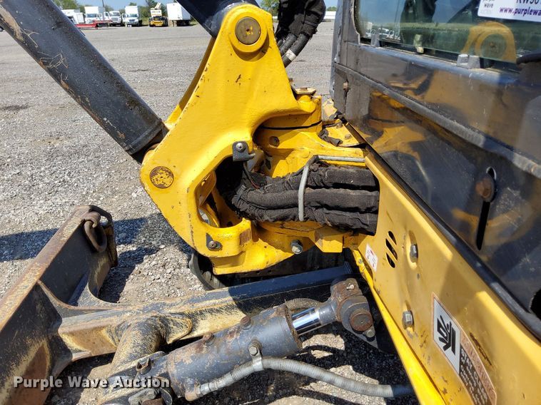 image for item KW9019 2014 John Deere 35D  mini excavator