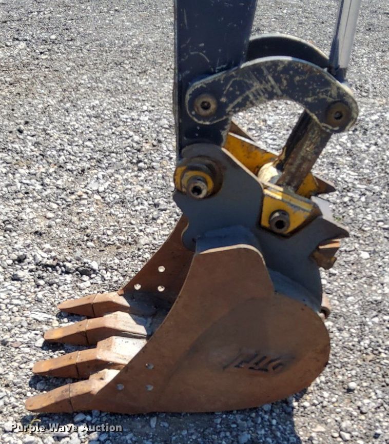 image for item KW9019 2014 John Deere 35D  mini excavator