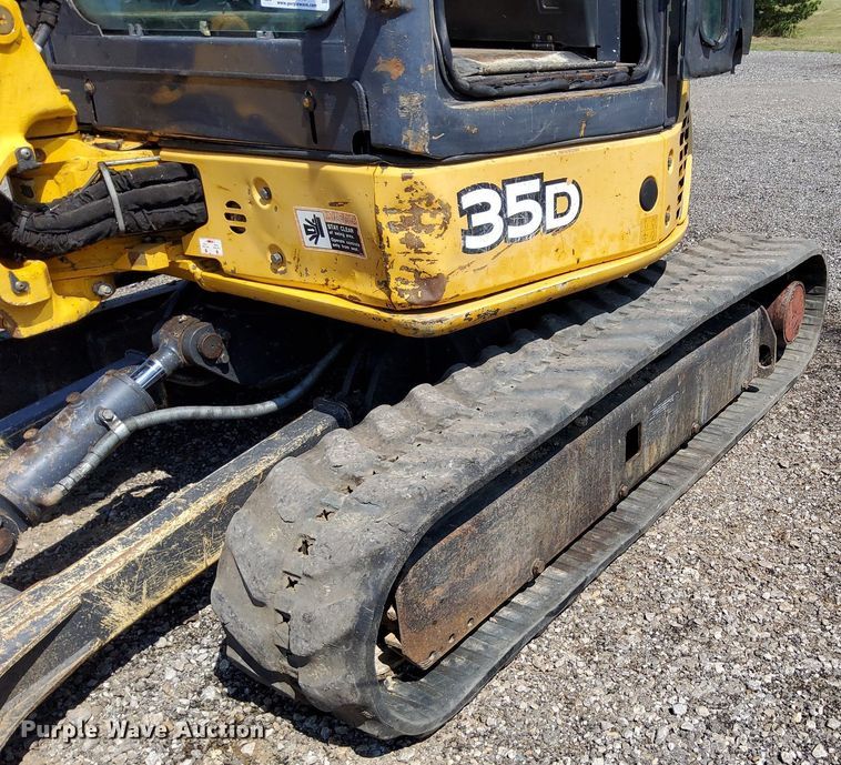 image for item KW9019 2014 John Deere 35D  mini excavator