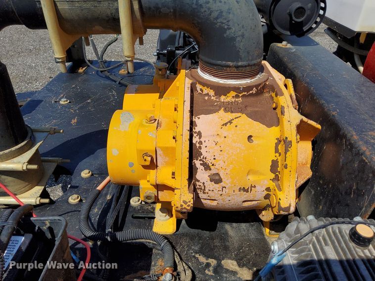 image for item KW9020 2016 Vac-Tron CV573GT  vacuum excavator