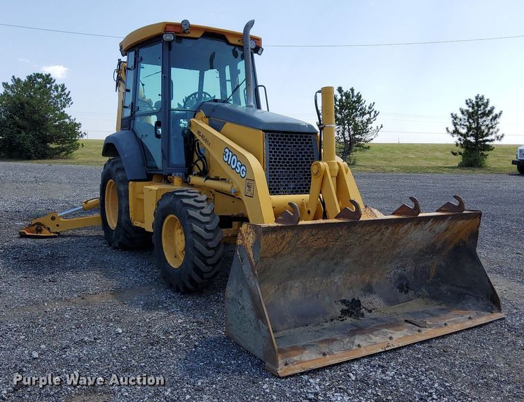 image for item KW9023 2004 John Deere 310SG  backhoe