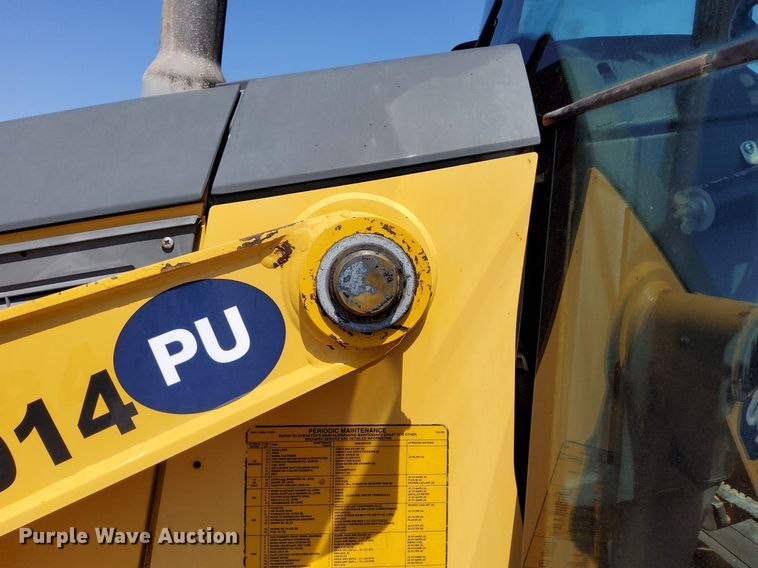 image for item KW9023 2004 John Deere 310SG  backhoe