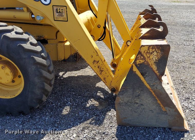 image for item KW9023 2004 John Deere 310SG  backhoe