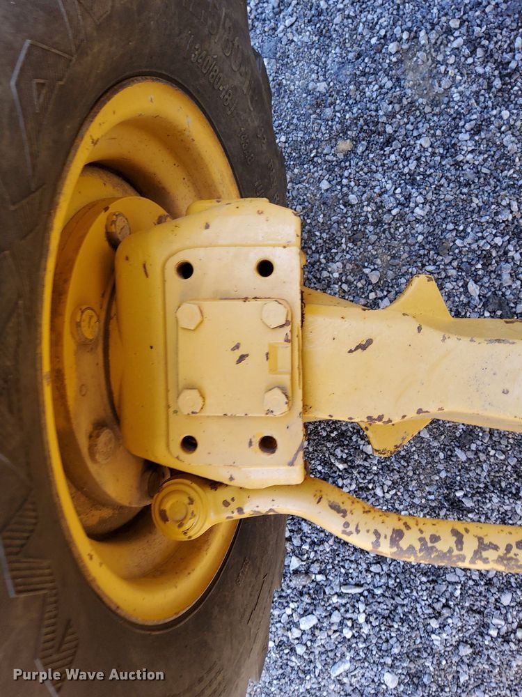 image for item KW9023 2004 John Deere 310SG  backhoe