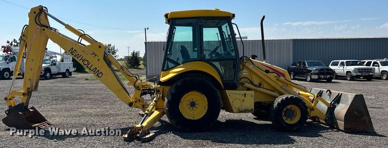 image for item KW9026 2002 New Holland LB75B  backhoe