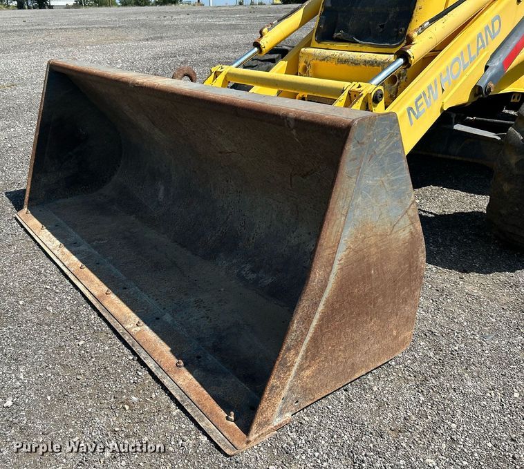 image for item KW9026 2002 New Holland LB75B  backhoe