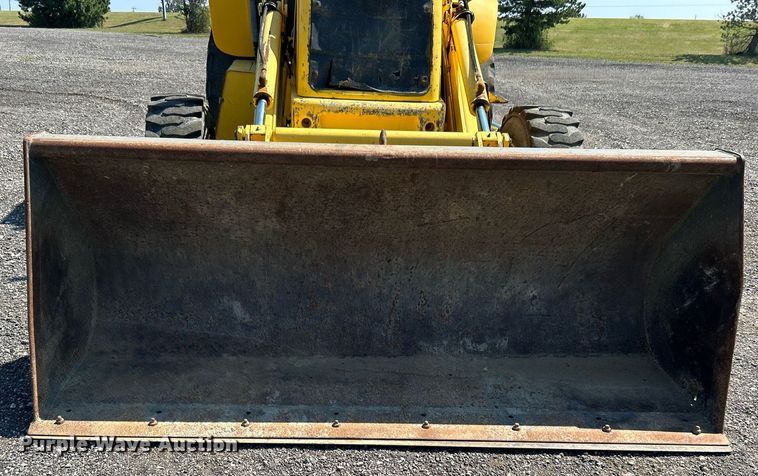 image for item KW9026 2002 New Holland LB75B  backhoe