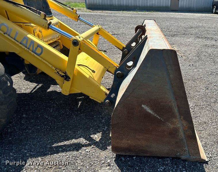 image for item KW9026 2002 New Holland LB75B  backhoe