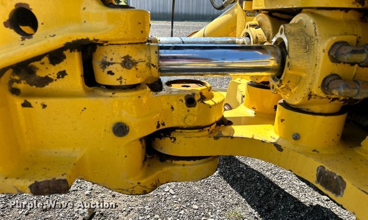 image for item KW9026 2002 New Holland LB75B  backhoe