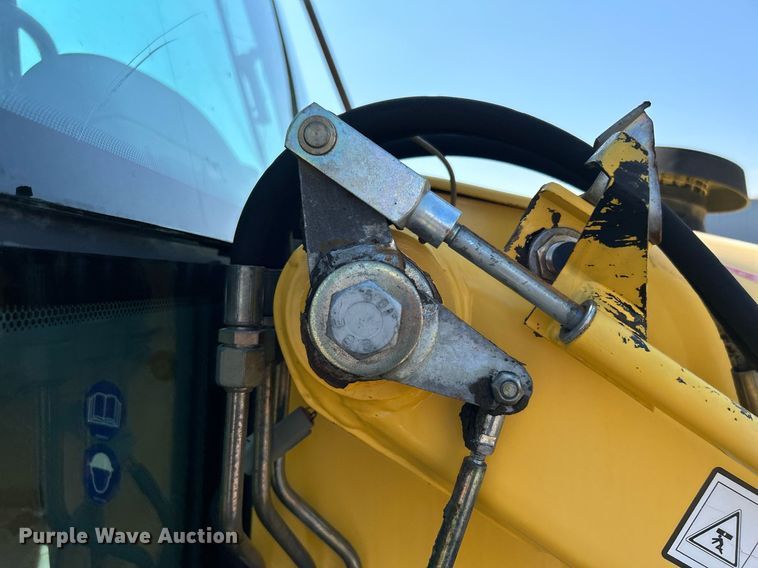 image for item KW9026 2002 New Holland LB75B  backhoe