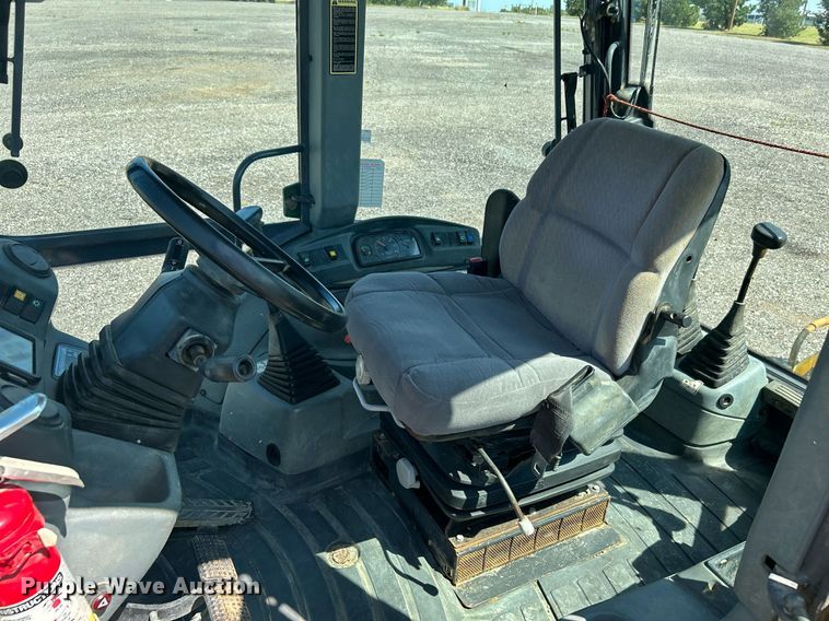 image for item KW9026 2002 New Holland LB75B  backhoe