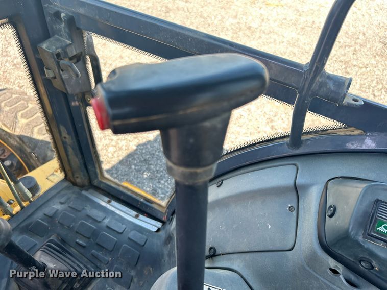 image for item KW9026 2002 New Holland LB75B  backhoe