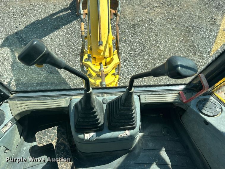 image for item KW9026 2002 New Holland LB75B  backhoe