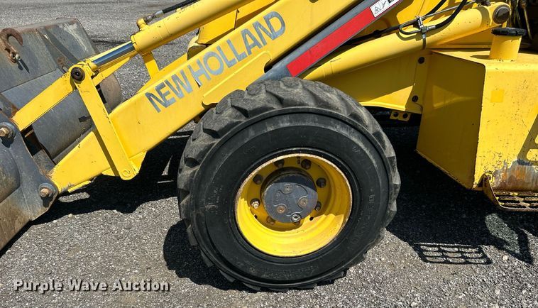 image for item KW9026 2002 New Holland LB75B  backhoe