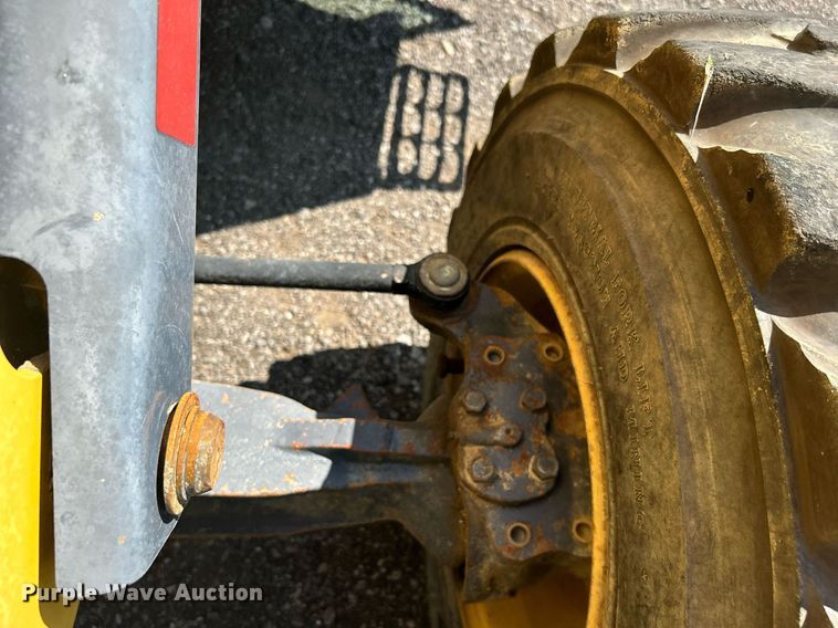 image for item KW9026 2002 New Holland LB75B  backhoe